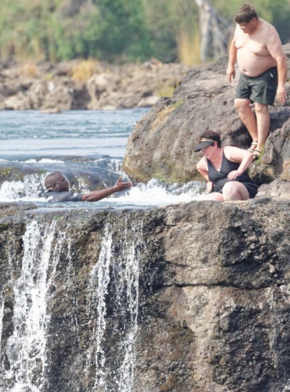 3 pic 7 vicfalls devils pool 2